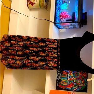 Cute duck tail dress, black and flowers